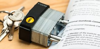 Czy pracodawca ma obowiązek podnieść najniższa krajowa?
