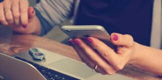 Czy technologia ma negatywny wpływ na nasze życie?