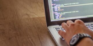 Jak skutecznie przenieść sklep internetowy na nową platformę i zapewnić jego rozwój